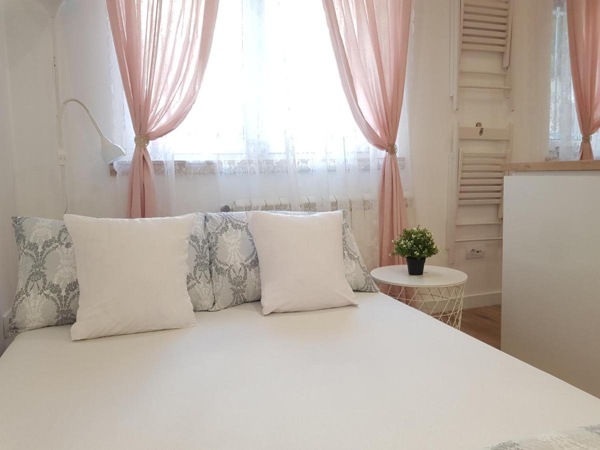 Verybell Belgrado Esterno foto